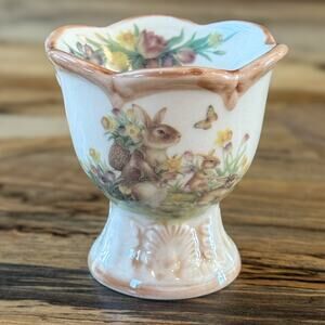 Cracker Barrel Easter Traditions Bunny Rabbit Ceramic Pedestal Single Egg Cup